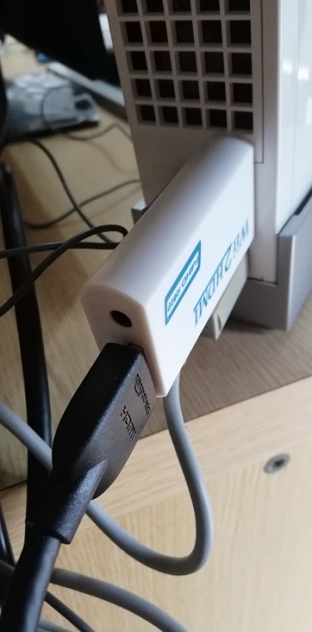 Wiiに接続し、アダプタにHDMIケーブルをつなぎました。