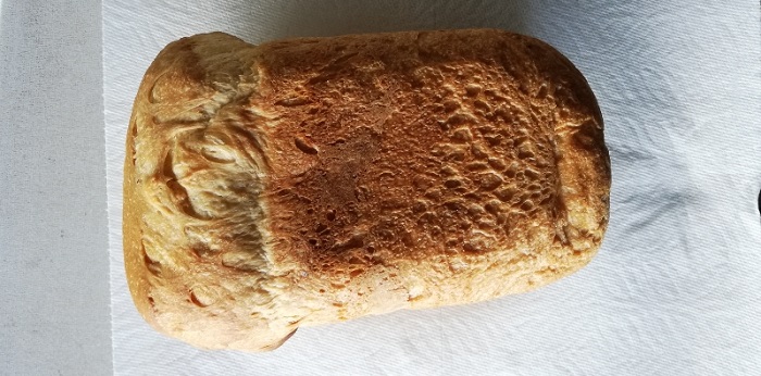 ホームベーカリーで作った焼き立てのパンの切り方!普通に切るのは難しい?