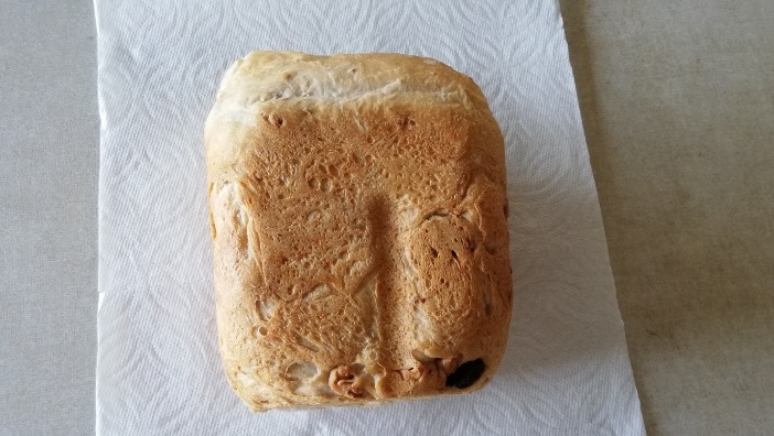 パイオニア企画のスーパーキングで焼いたパン・パンケースから出す